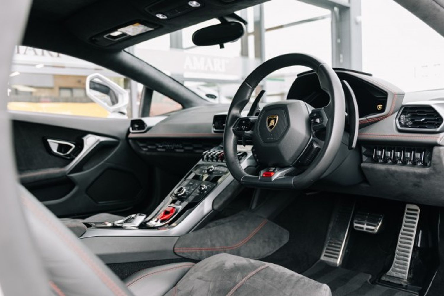 LAMBORGHINI HURACAN COUPE 5.2 LP 610-4 2DR SEMI AUTOMATIC