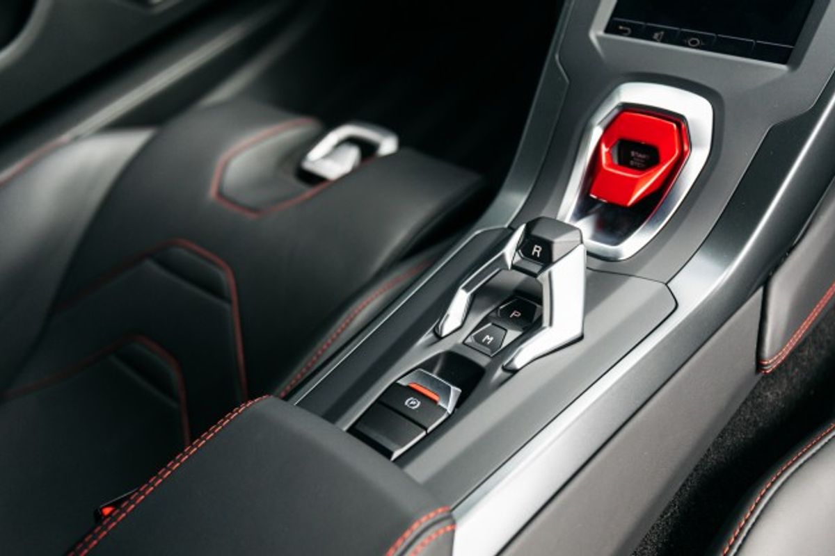 LAMBORGHINI HURACAN COUPE 5.2 LP 610-2 EVO 2DR SEMI AUTOMATIC