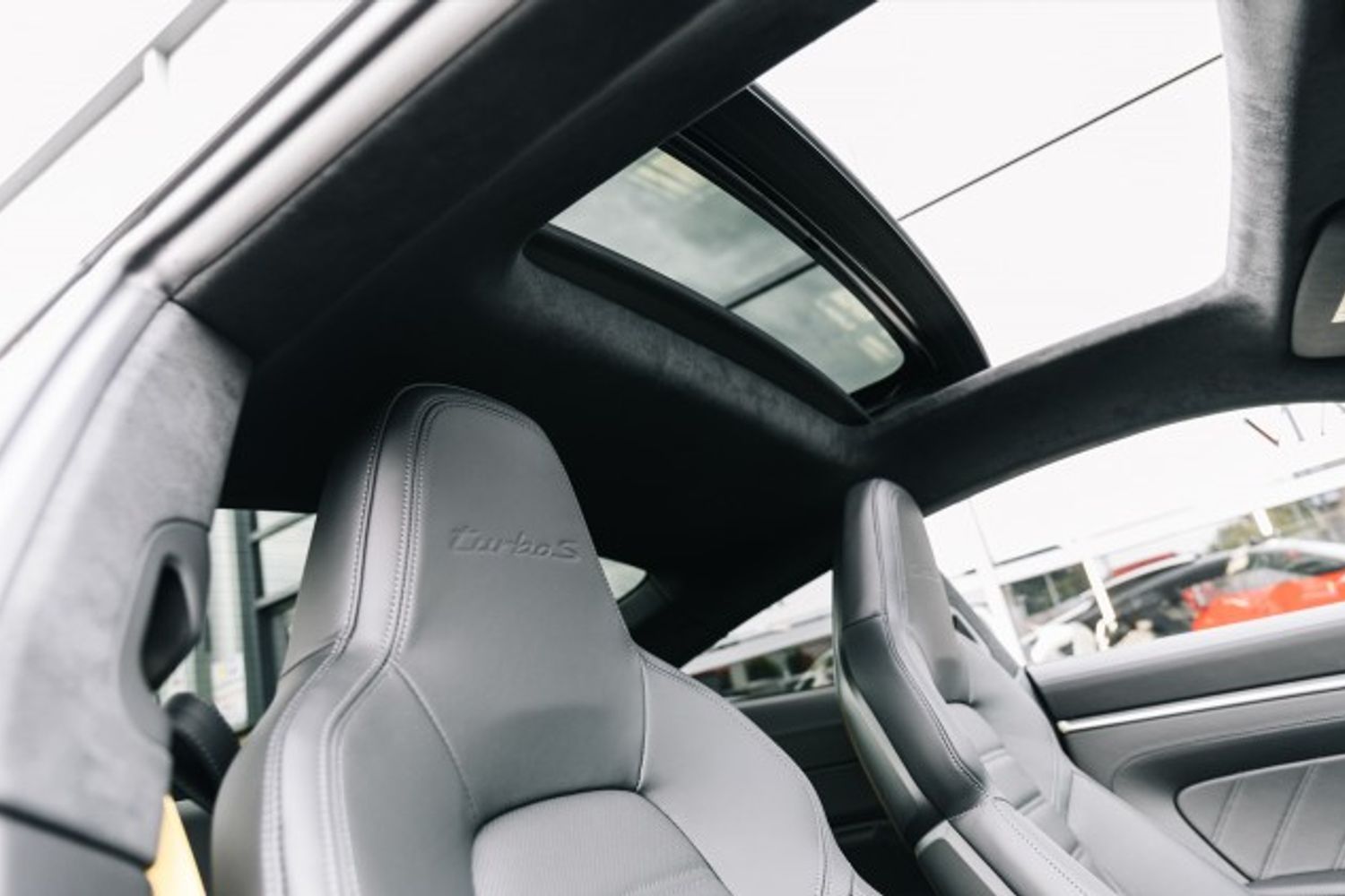 PORSCHE 911 COUPE 3.7 TURBO S PDK 2DR SEMI AUTOMATIC