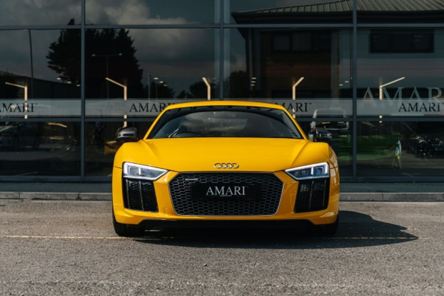 AUDI R8 COUPE 5.2 V10 PLUS QUATTRO 2DR SEMI AUTOMATIC