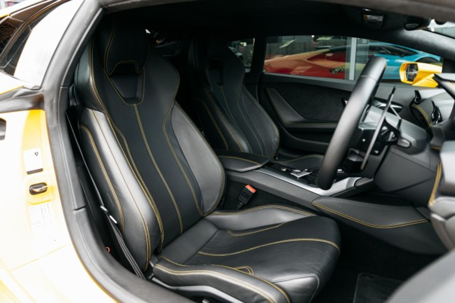 LAMBORGHINI HURACAN COUPE 5.2 LP 610-4 2DR SEMI AUTOMATIC