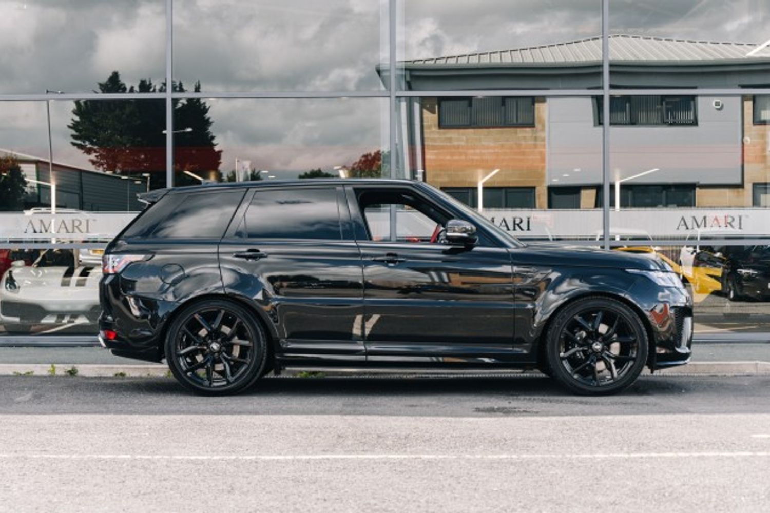 LAND ROVER RANGE ROVER SPORT SVR CARBON EDITION ESTATE 5.0 SVR CARBON EDITION 5DR AUTOMATIC