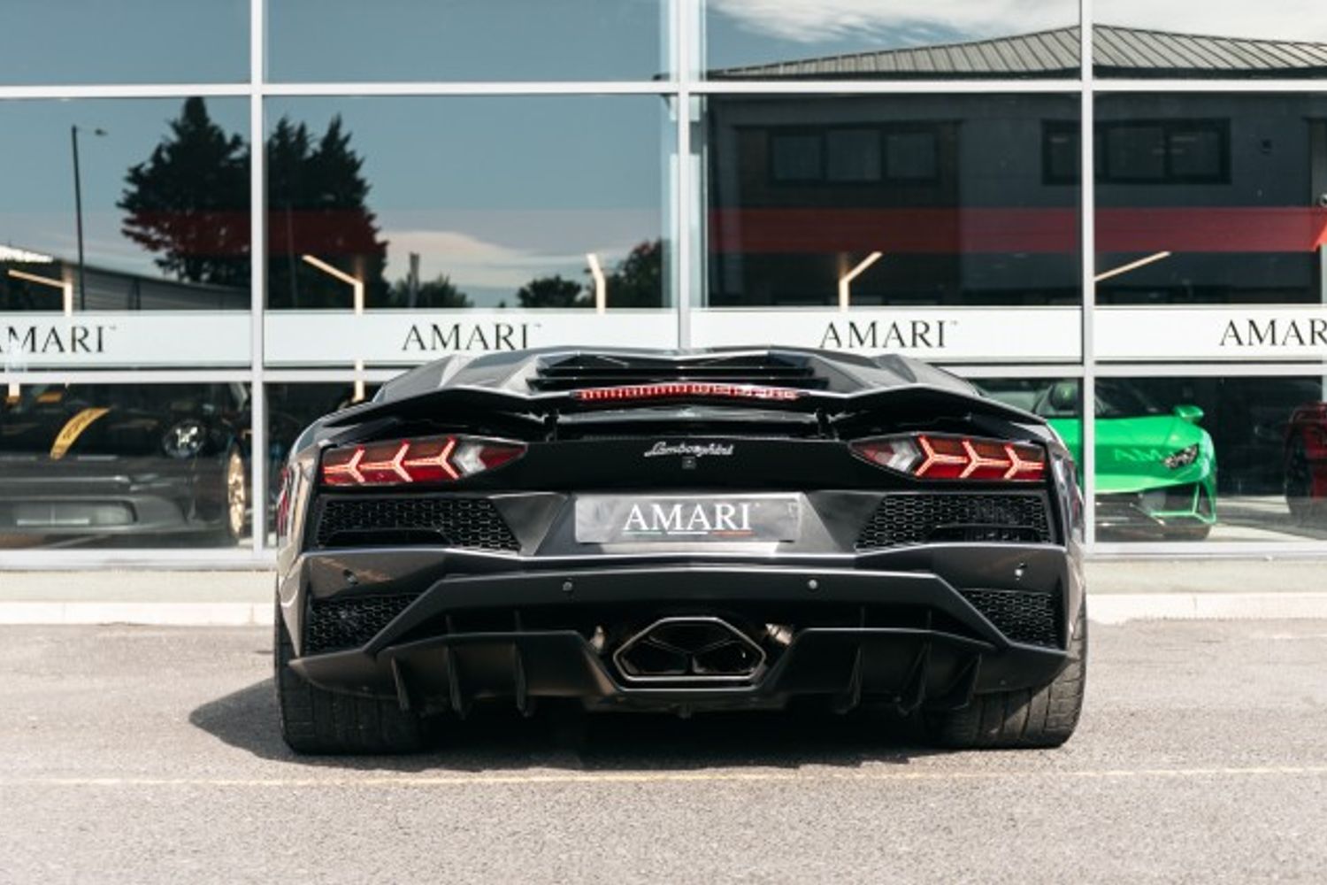LAMBORGHINI AVENTADOR COUPE 6.5 LP 740-4 S 2DR SEMI AUTOMATIC