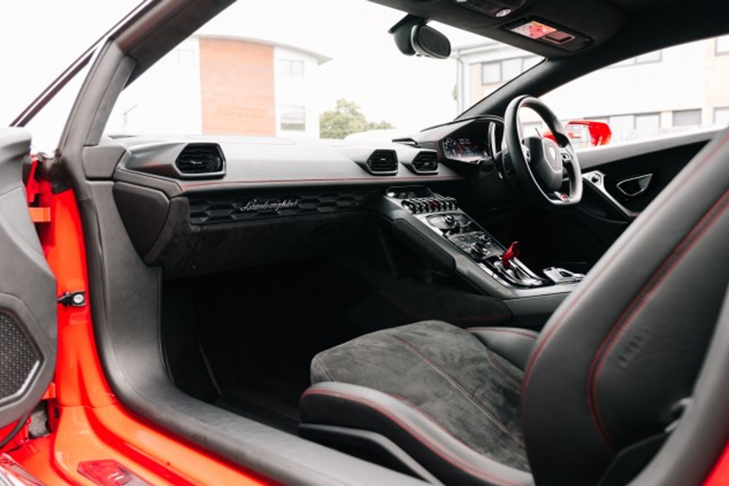 LAMBORGHINI HURACAN COUPE 5.2 LP 610-4 2DR SEMI AUTOMATIC