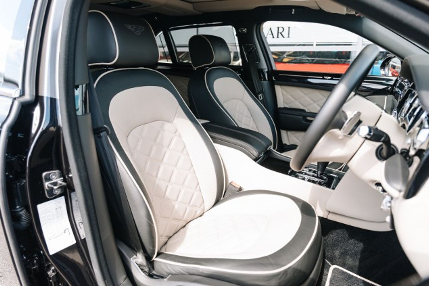 BENTLEY MULSANNE SALOON 6.8 SPEED 4DR AUTOMATIC