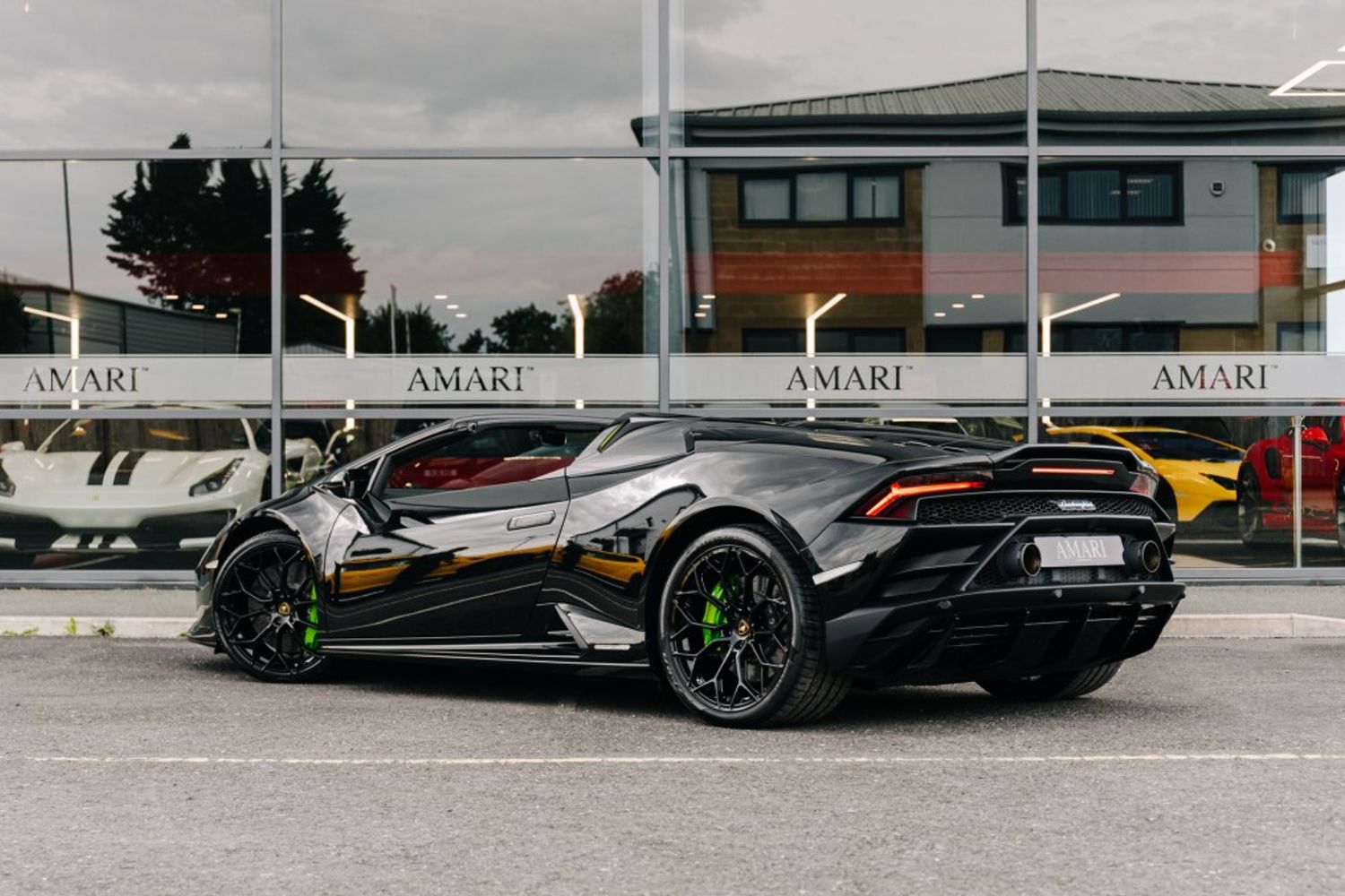 LAMBORGHINI HURACAN CONVERTIBLE 5.2 LP 640-4 EVO SPYDER 2DR SEMI AUTOMATIC