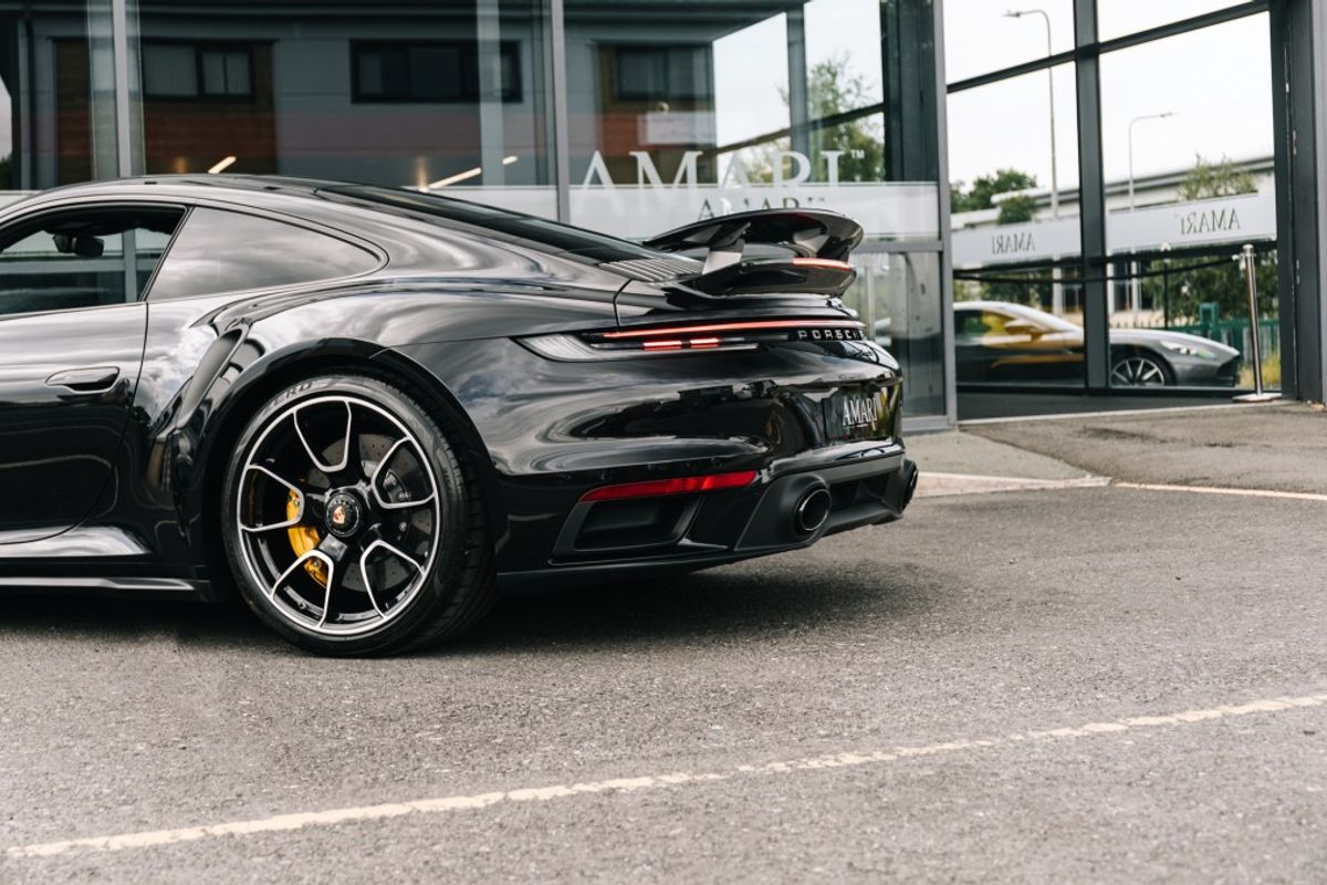 PORSCHE 911 COUPE 3.7 TURBO S PDK 2DR SEMI AUTOMATIC