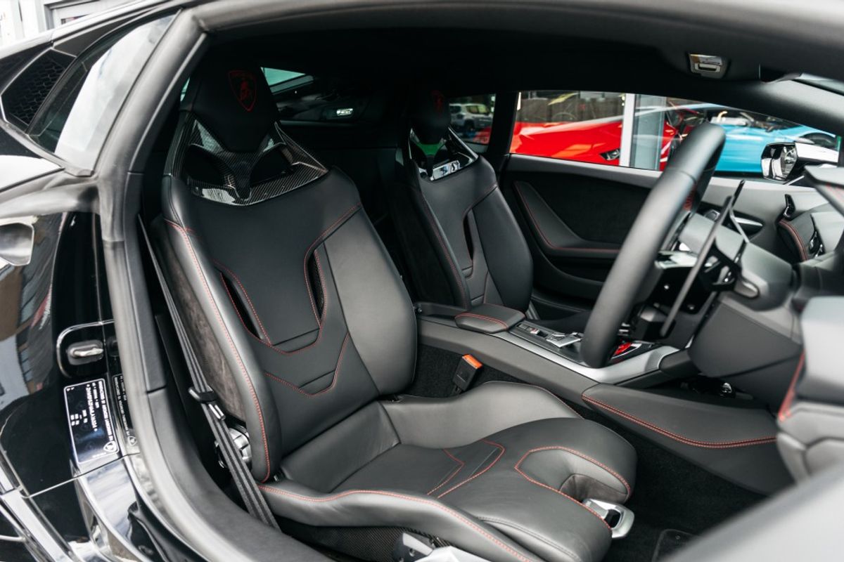 LAMBORGHINI HURACAN COUPE 5.2 LP 610-2 EVO 2DR SEMI AUTOMATIC