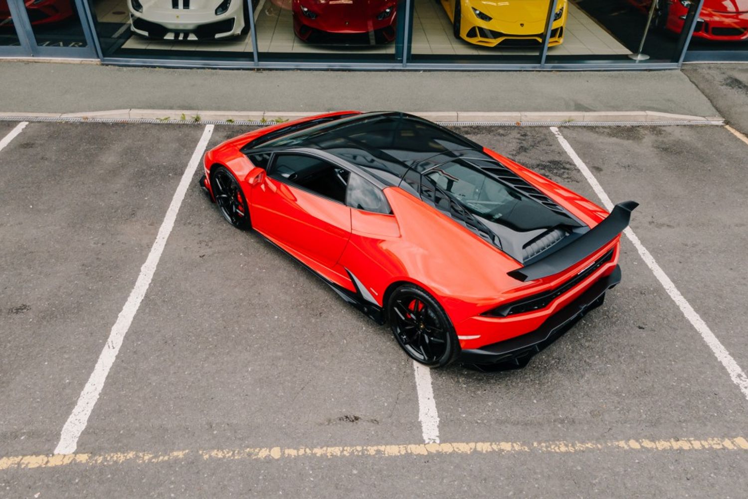 LAMBORGHINI HURACAN COUPE 5.2 LP 610-4 2DR SEMI AUTOMATIC