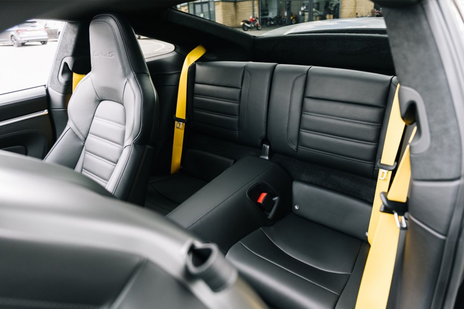 PORSCHE 911 COUPE 3.7 TURBO S PDK 2DR SEMI AUTOMATIC