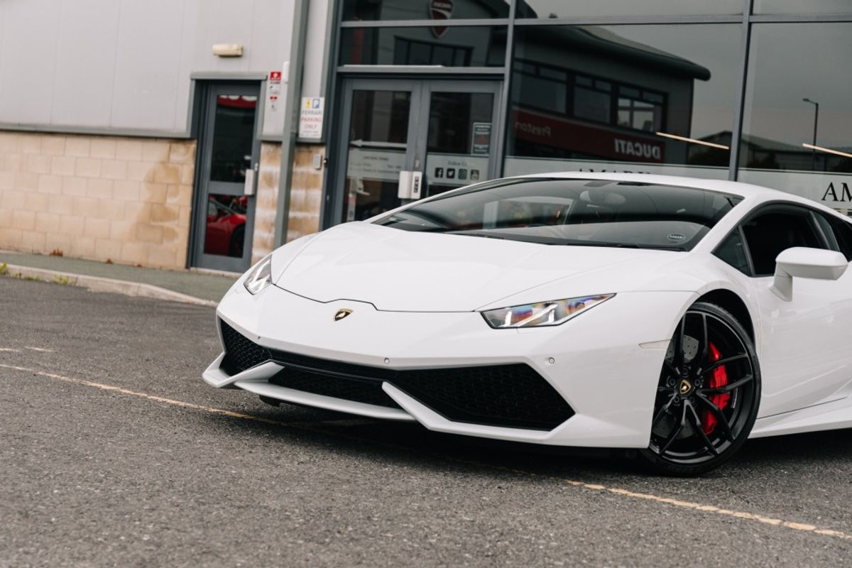 LAMBORGHINI HURACAN COUPE 5.2 LP 610-4 2DR SEMI AUTOMATIC