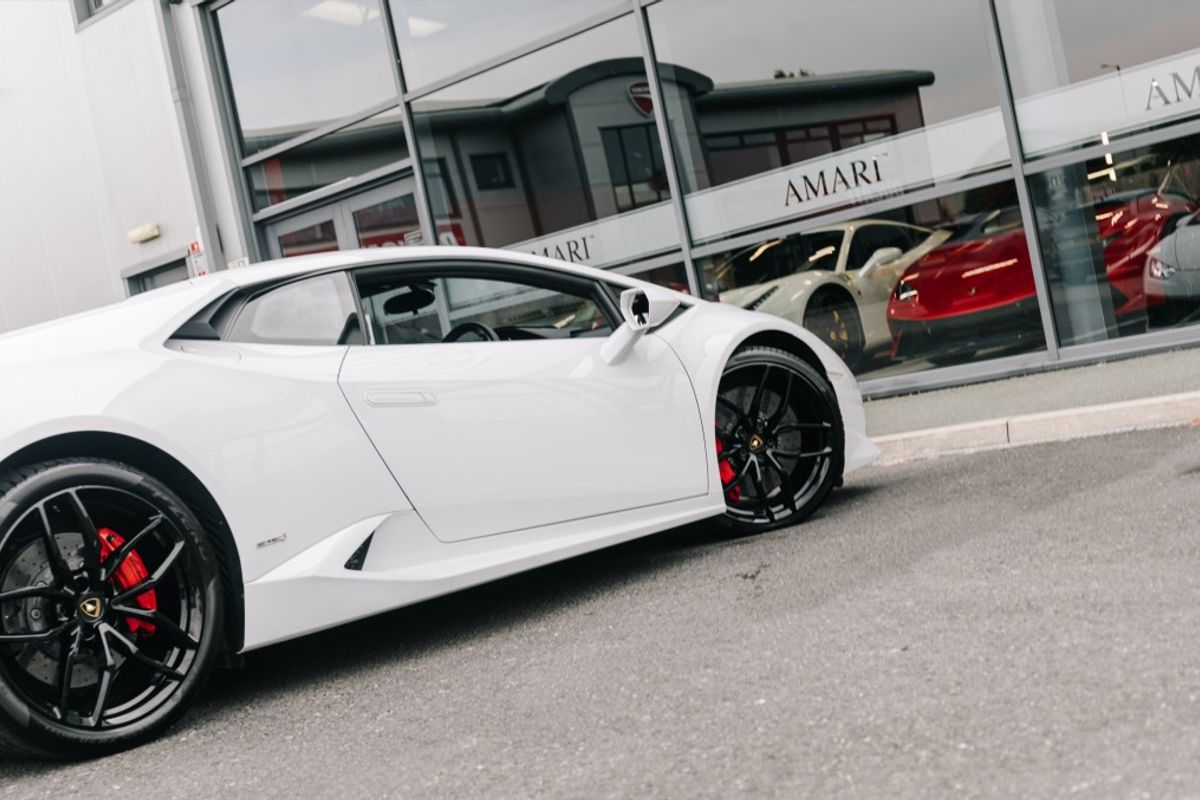 LAMBORGHINI HURACAN COUPE 5.2 LP 610-4 2DR SEMI AUTOMATIC