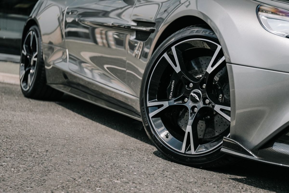ASTON MARTIN VANQUISH COUPE 5.9 V12 S 2DR AUTOMATIC