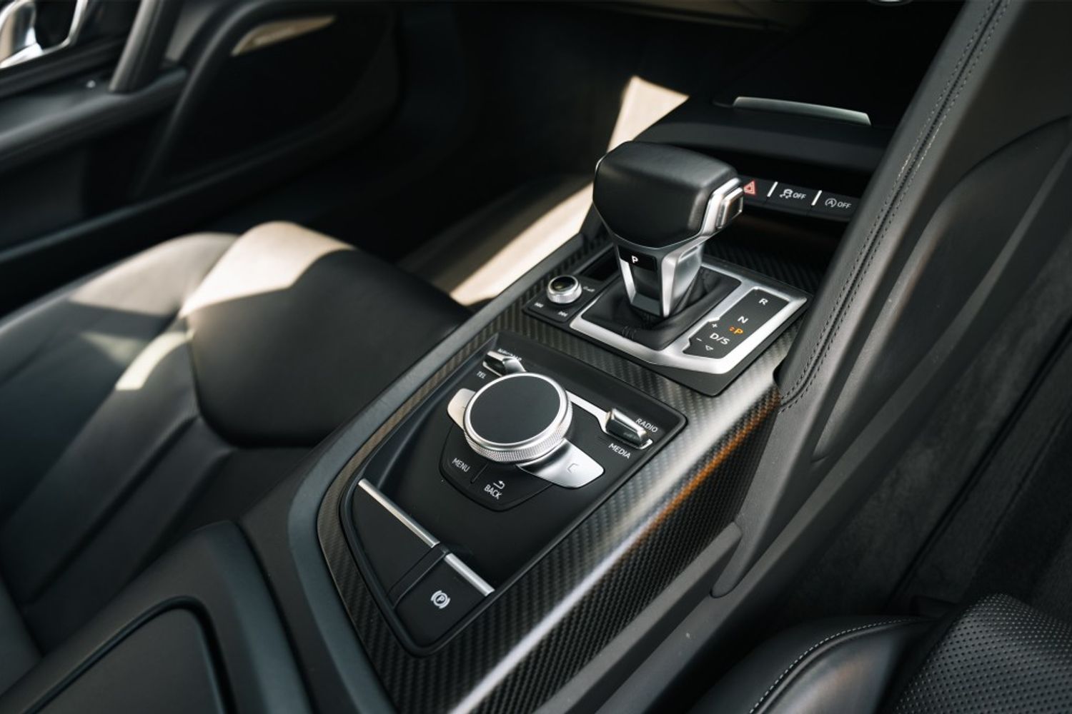 AUDI R8 COUPE 5.2 V10 PLUS QUATTRO 2DR SEMI AUTOMATIC