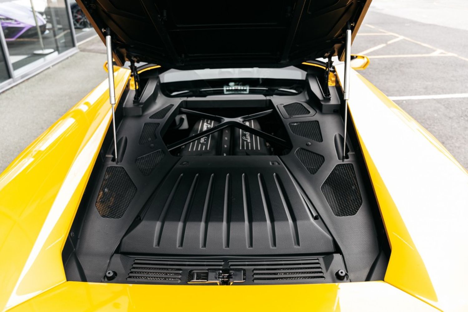 LAMBORGHINI HURACAN COUPE 5.2 LP 610-4 2DR SEMI AUTOMATIC