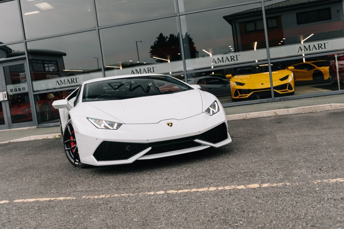 LAMBORGHINI HURACAN COUPE 5.2 LP 610-4 2DR SEMI AUTOMATIC