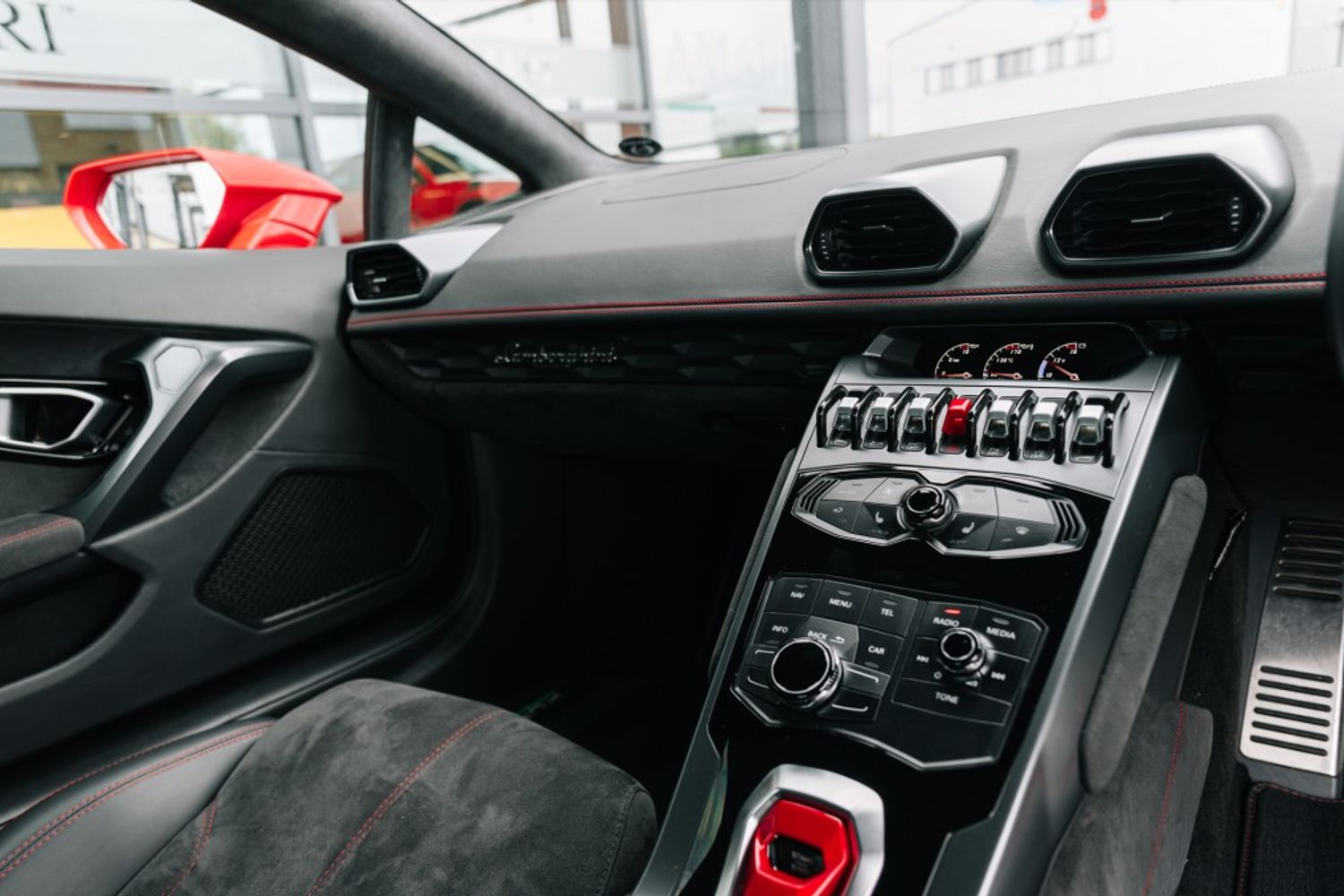 LAMBORGHINI HURACAN COUPE 5.2 LP 610-4 2DR SEMI AUTOMATIC