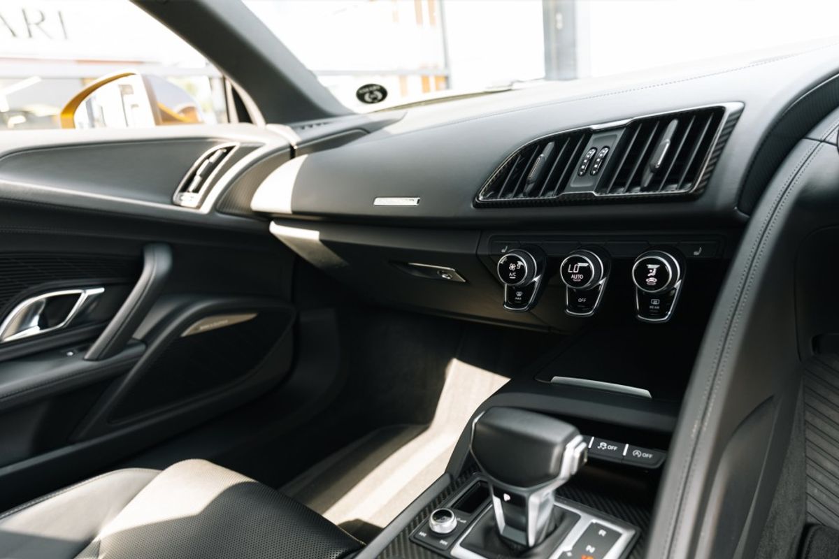 AUDI R8 COUPE 5.2 V10 PLUS QUATTRO 2DR SEMI AUTOMATIC