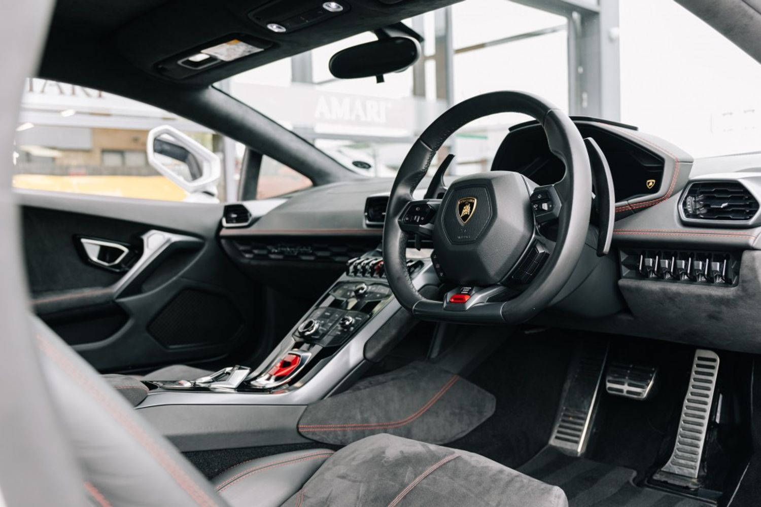 LAMBORGHINI HURACAN COUPE 5.2 LP 610-4 2DR SEMI AUTOMATIC