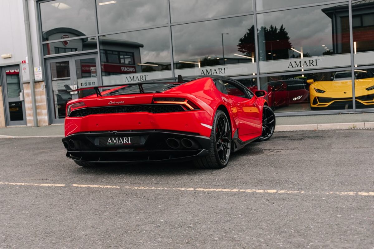 LAMBORGHINI HURACAN COUPE 5.2 LP 610-4 2DR SEMI AUTOMATIC