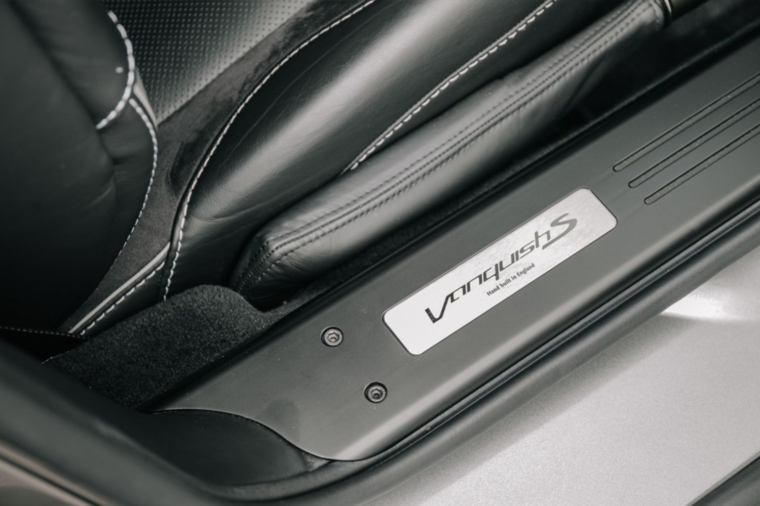 ASTON MARTIN VANQUISH COUPE 5.9 V12 S 2DR AUTOMATIC