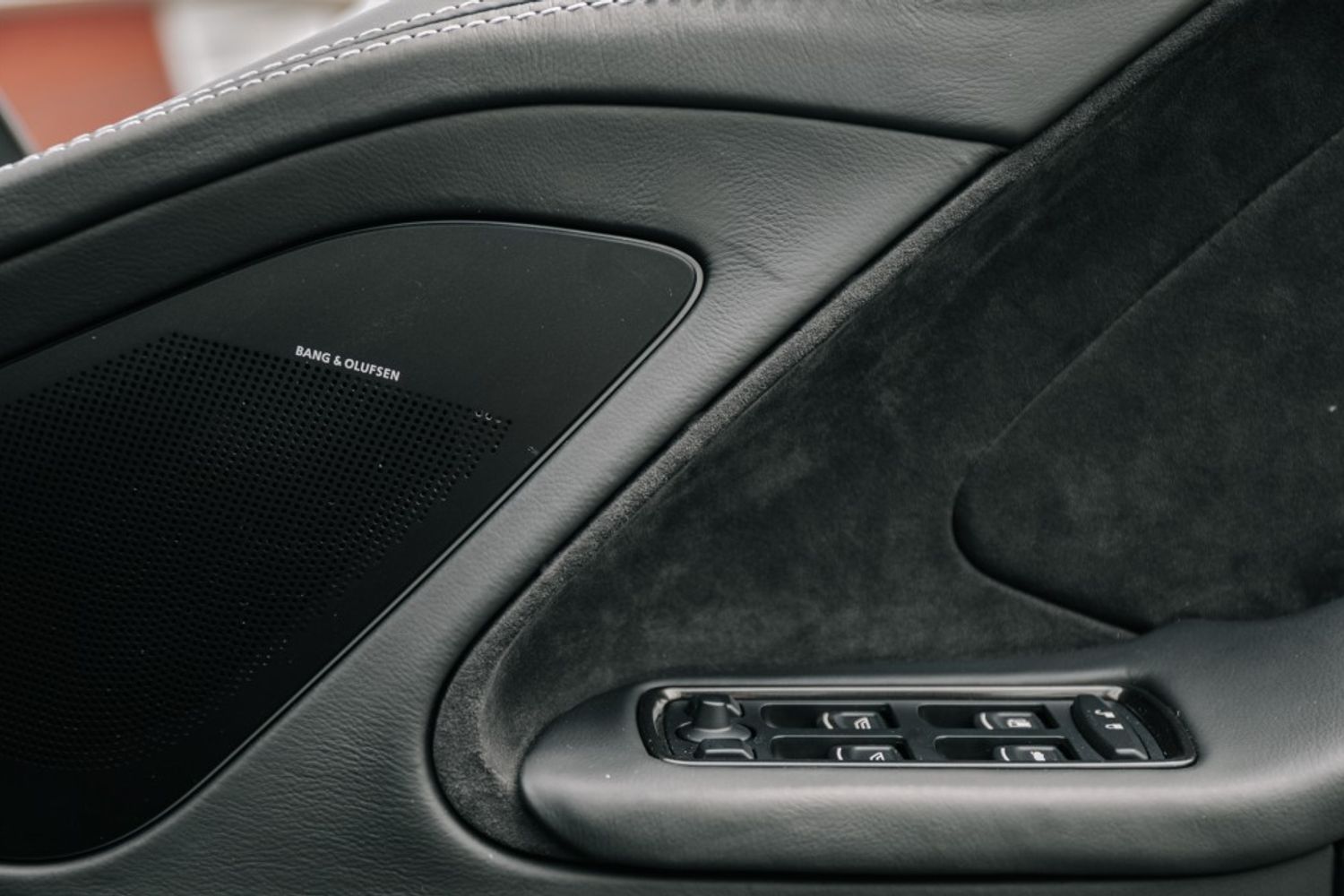 ASTON MARTIN VANQUISH COUPE 5.9 V12 S 2DR AUTOMATIC
