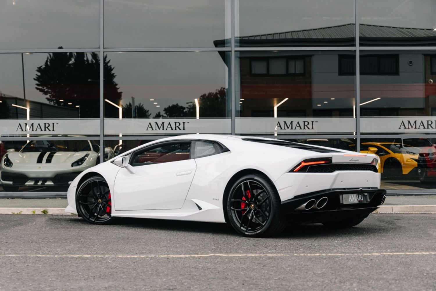 LAMBORGHINI HURACAN COUPE 5.2 LP 610-4 2DR SEMI AUTOMATIC