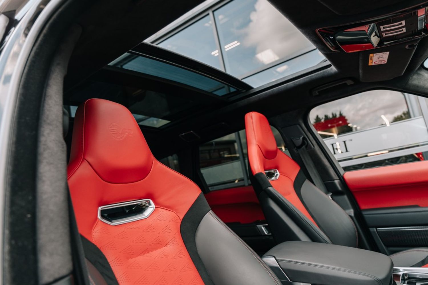 LAND ROVER RANGE ROVER SPORT SVR CARBON EDITION ESTATE 5.0 SVR CARBON EDITION 5DR AUTOMATIC