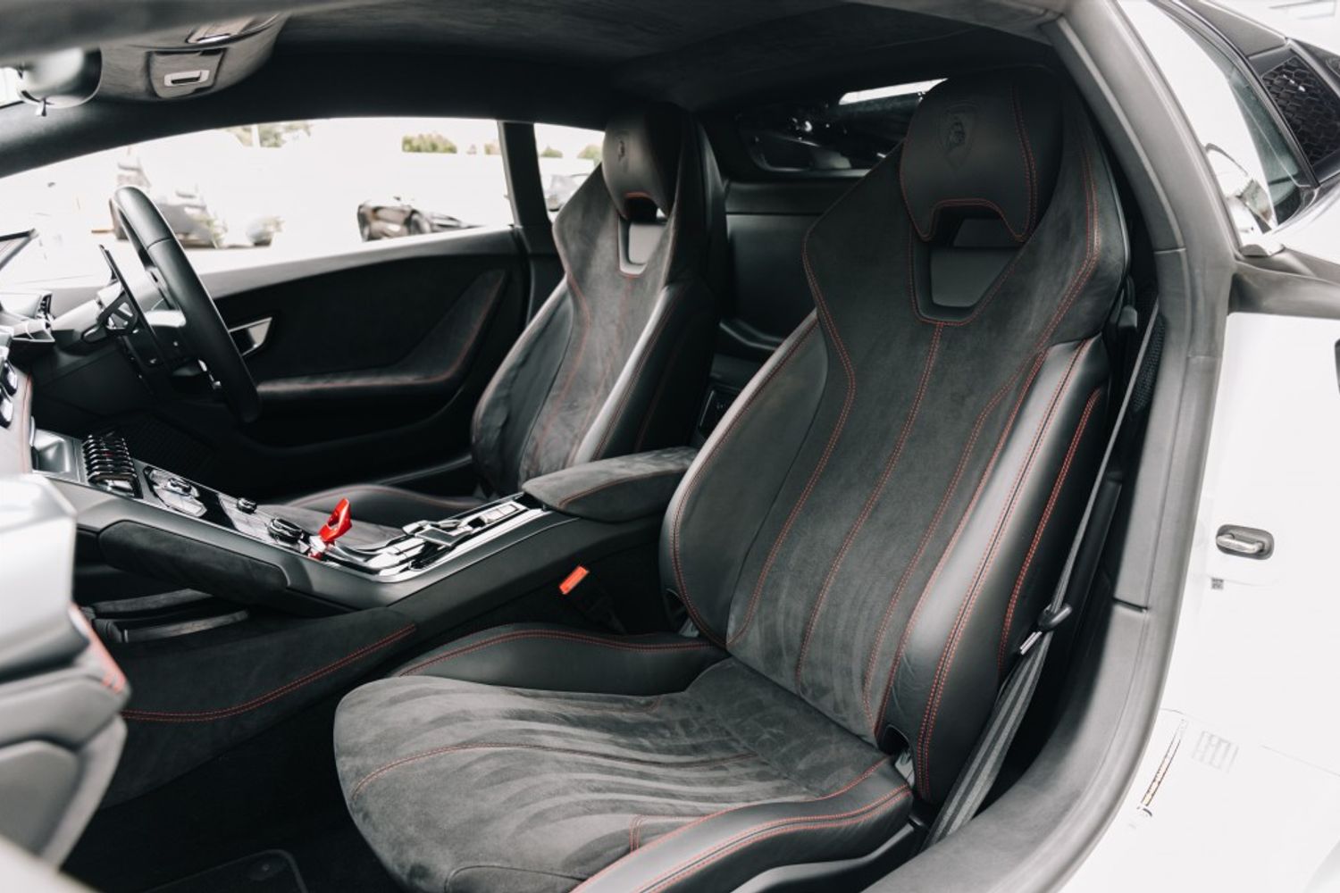 LAMBORGHINI HURACAN COUPE 5.2 LP 610-4 2DR SEMI AUTOMATIC