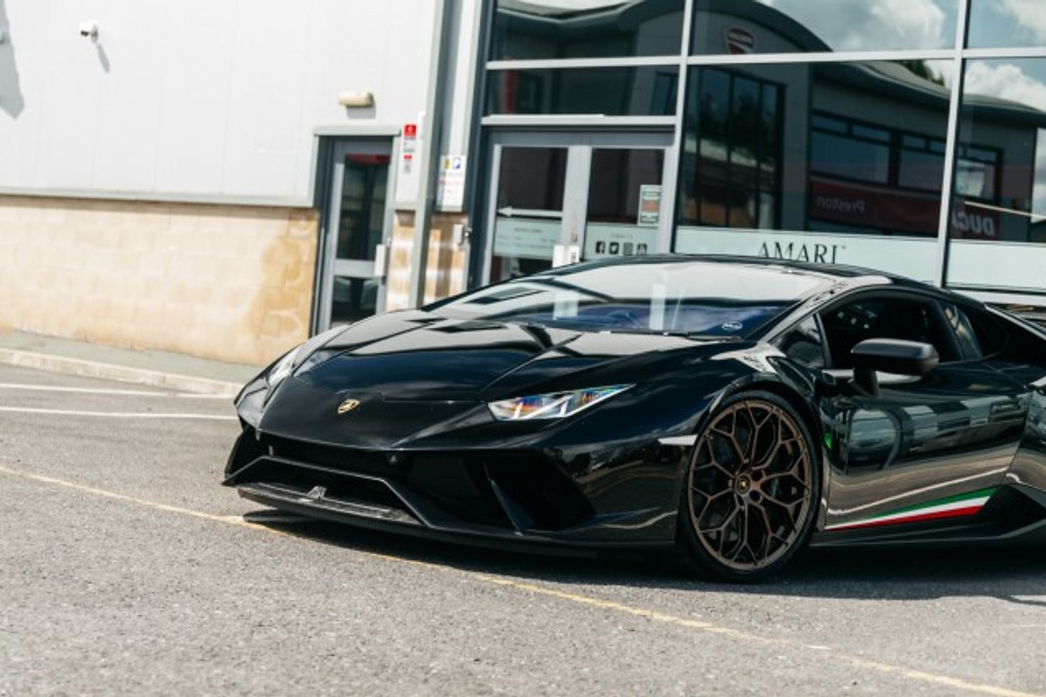 LAMBORGHINI HURACAN COUPE 5.2 LP 640-4 PERFORMANTE 2DR SEMI AUTOMATIC