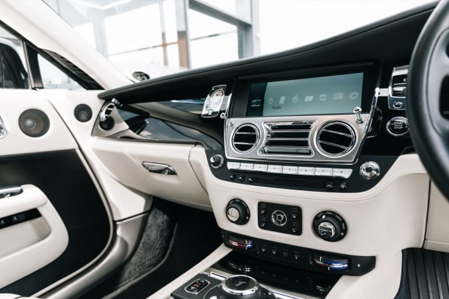 ROLLS-ROYCE Wraith Coupe 6.6 V12 2DR AUTOMATIC