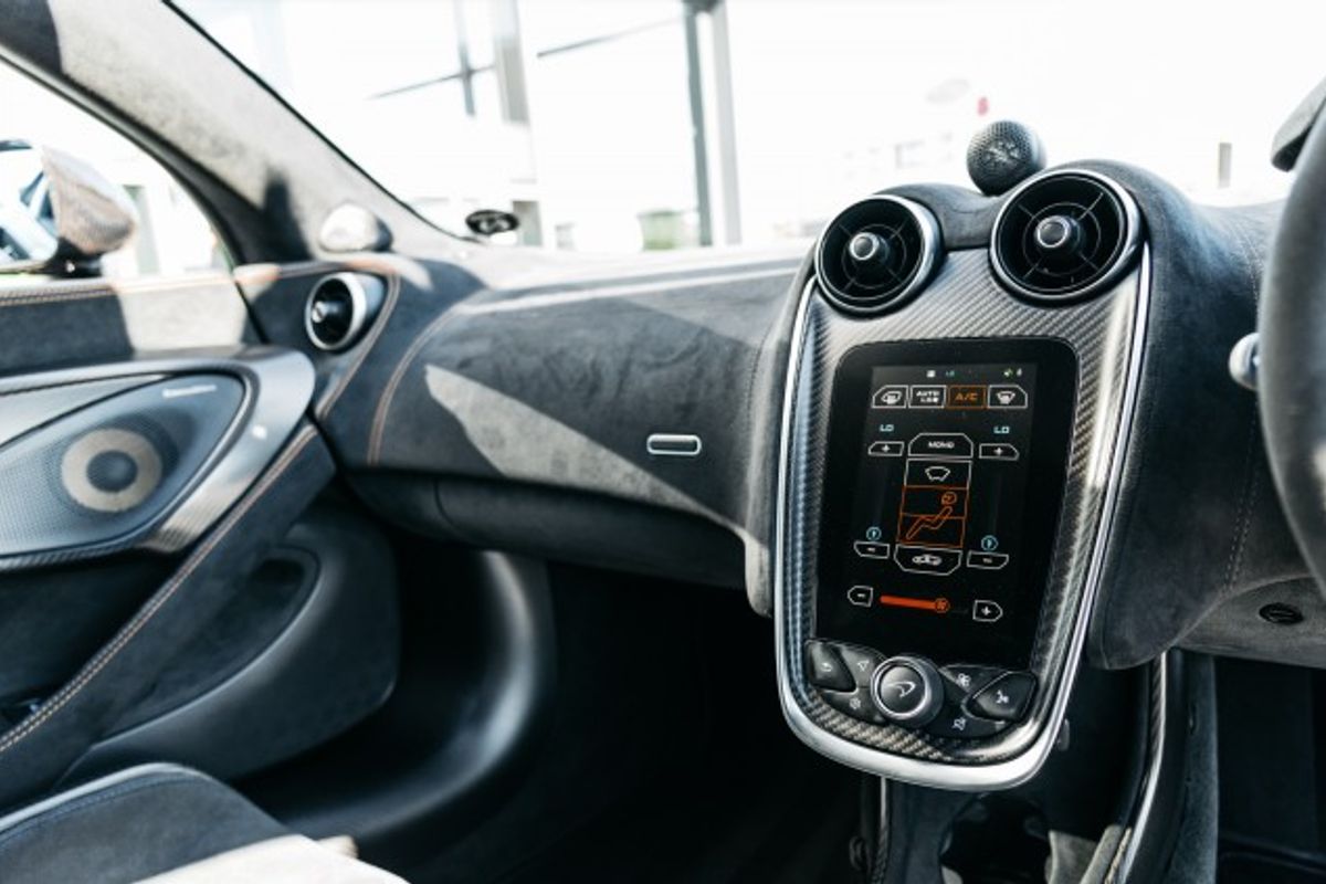 MCLAREN 600LT COUPE 3.8 V8 SSG 2DR SEMI AUTOMATIC