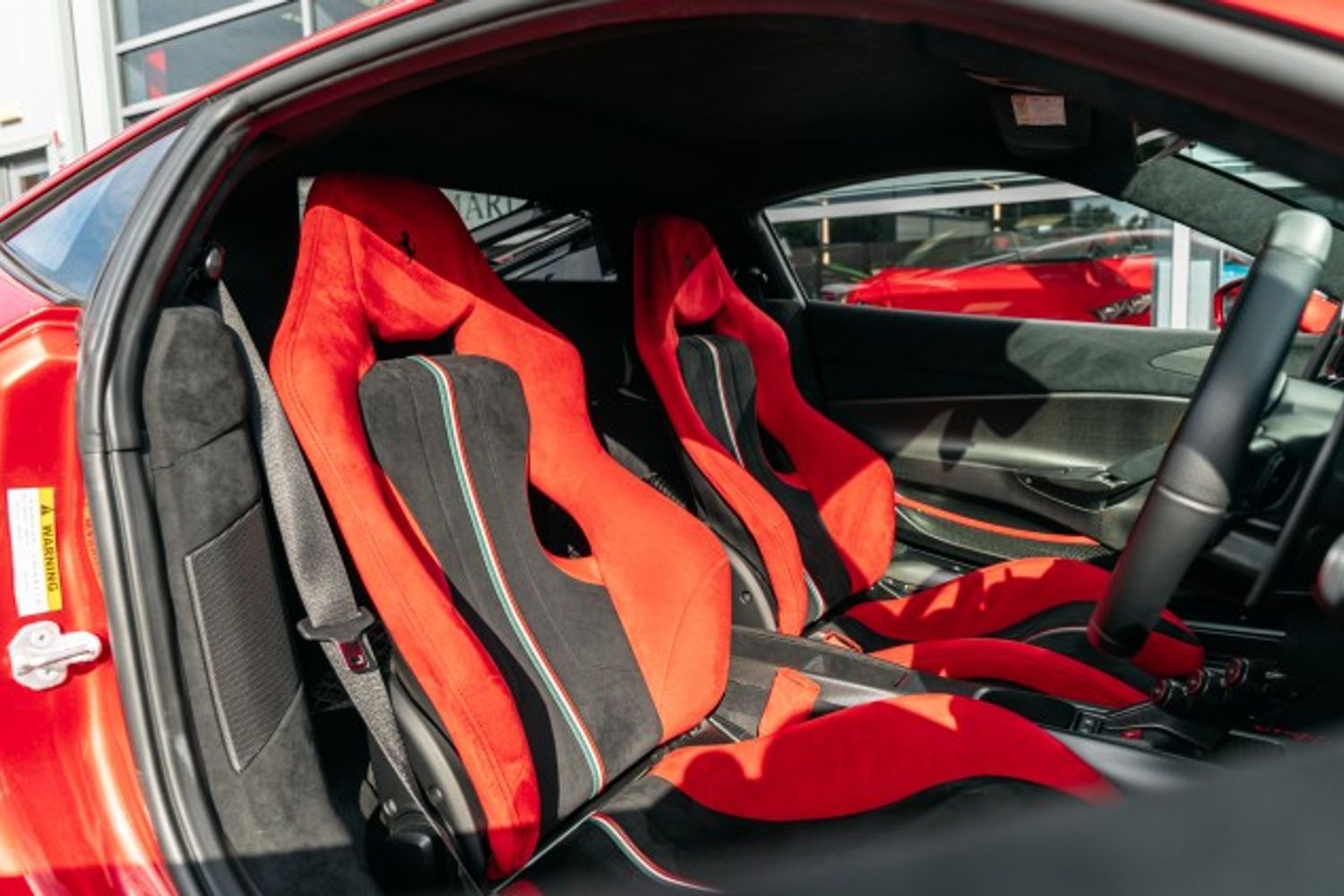 FERRARI 488 PISTA VS COUPE 3.9 VS 2DR SEMI AUTOMATIC