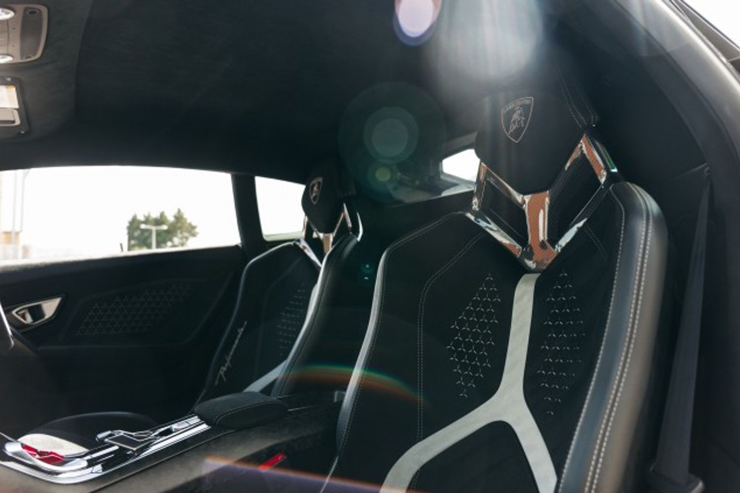LAMBORGHINI HURACAN COUPE 5.2 LP 640-4 PERFORMANTE 2DR SEMI AUTOMATIC