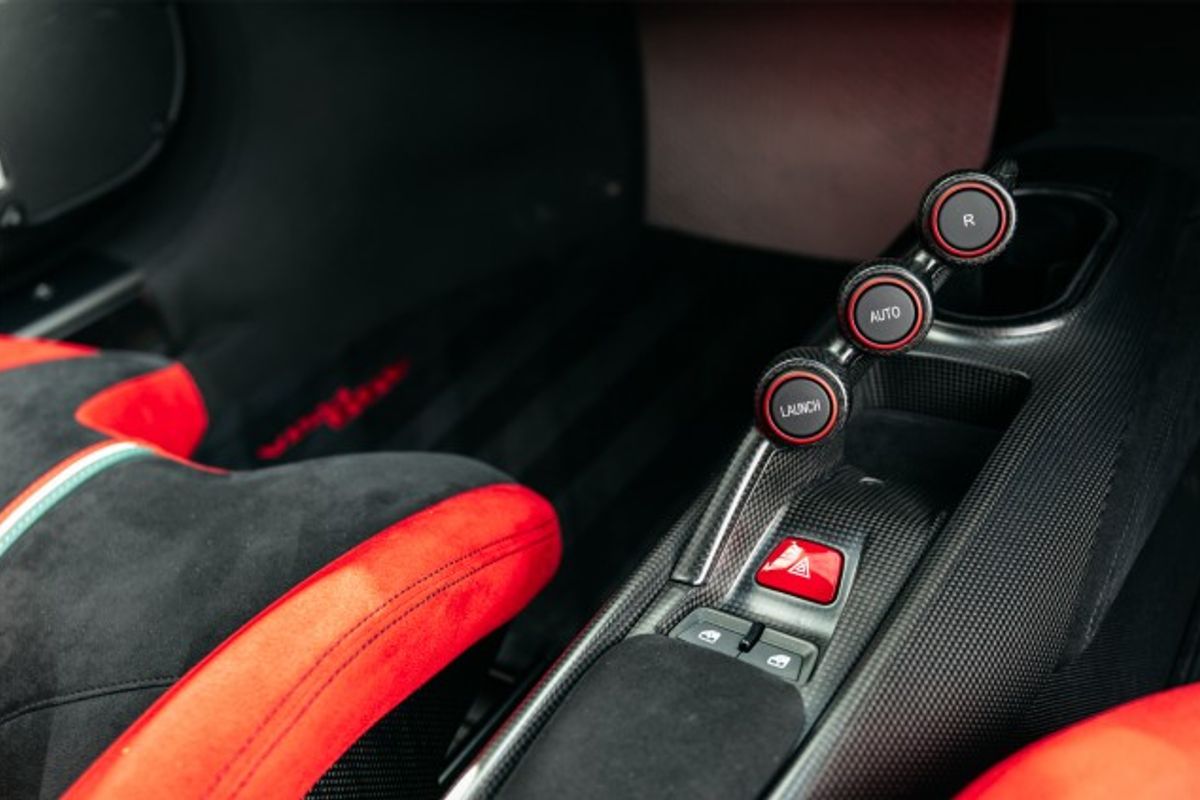 FERRARI 488 PISTA VS COUPE 3.9 VS 2DR SEMI AUTOMATIC