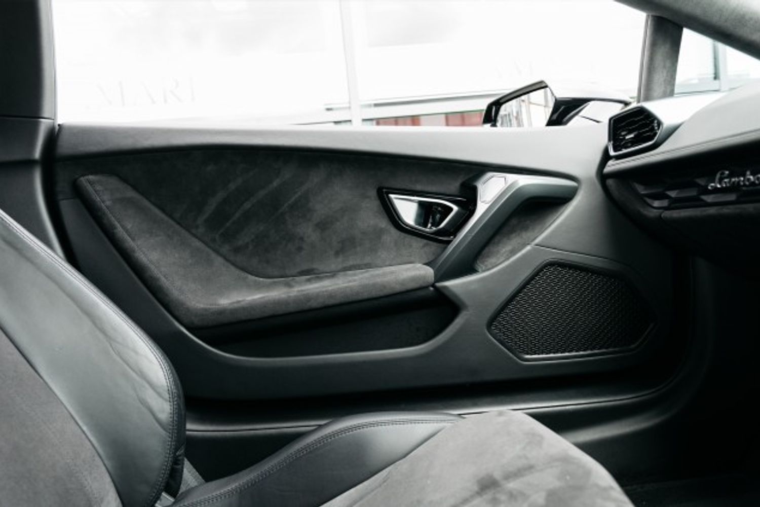 LAMBORGHINI HURACAN COUPE 5.2 LP 610-4 2DR SEMI AUTOMATIC