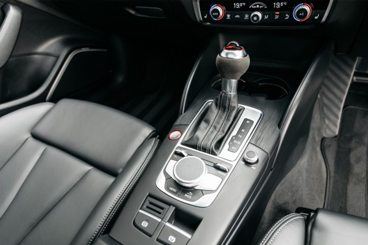 AUDI RS3 HATCHBACK 2.5 RS 3 TFSI QUATTRO AUDI SPORT EDITION 5DR SEMI AUTOMATIC