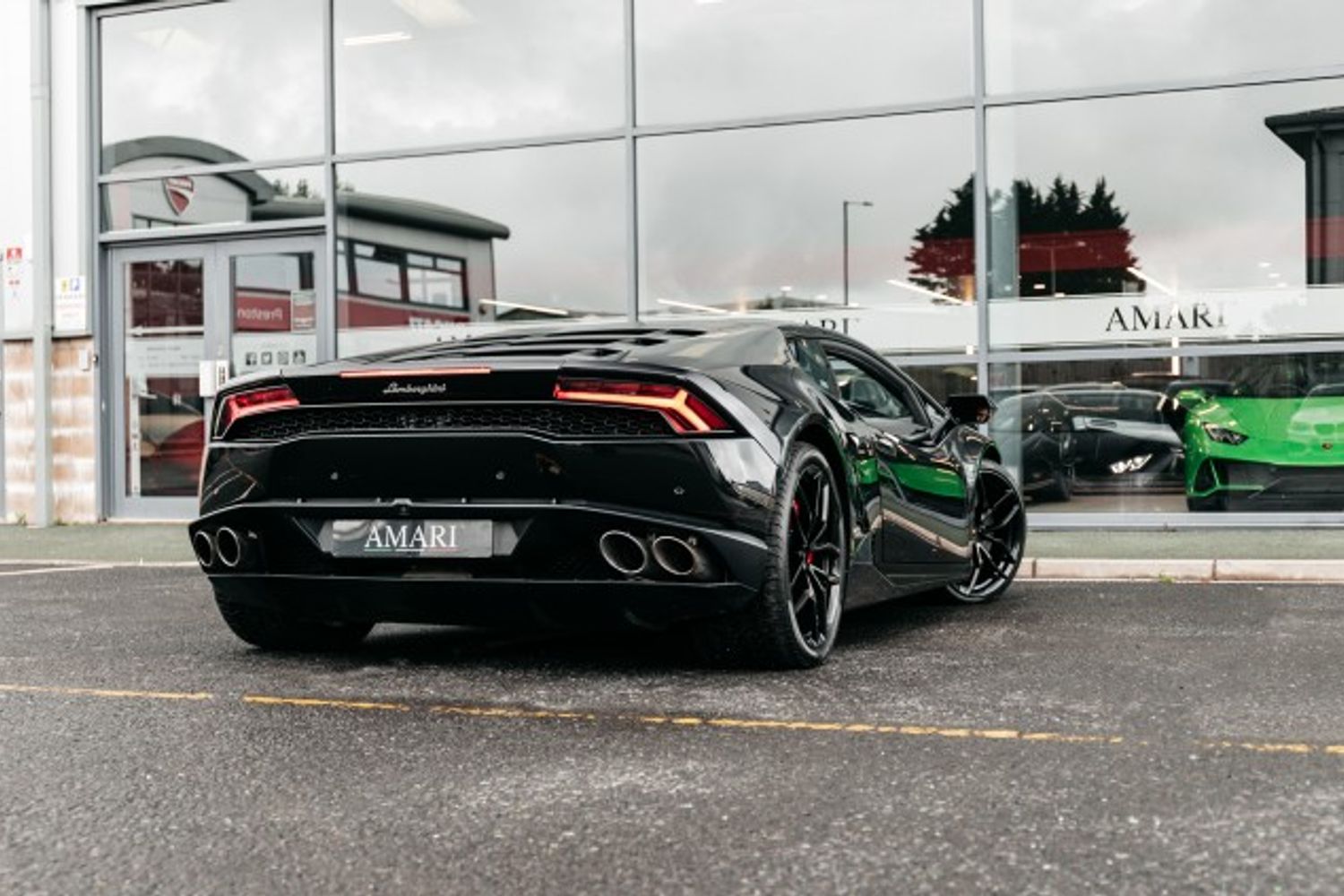 LAMBORGHINI HURACAN COUPE 5.2 LP 610-4 2DR SEMI AUTOMATIC