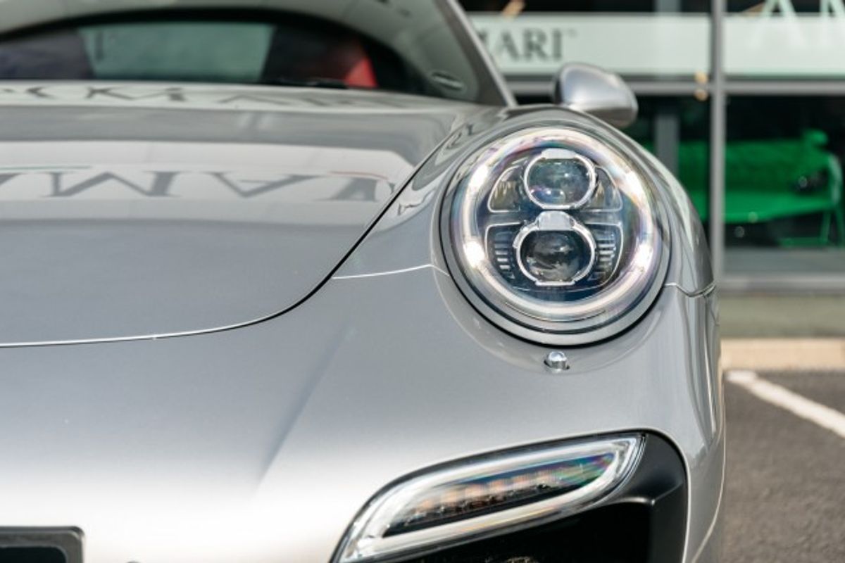 PORSCHE 911 COUPE 3.8 TURBO S PDK 2DR SEMI AUTOMATIC