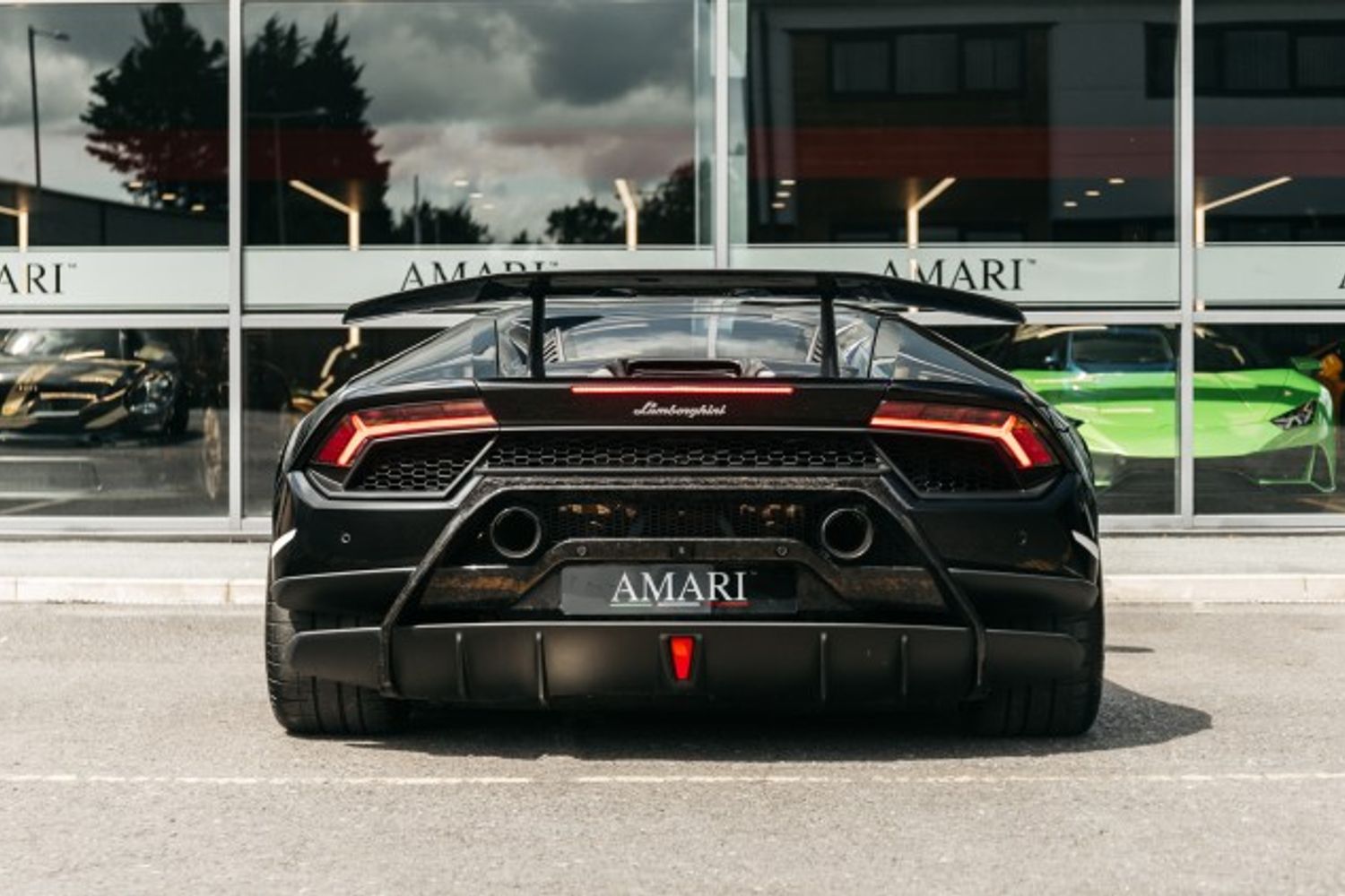 LAMBORGHINI HURACAN COUPE 5.2 LP 640-4 PERFORMANTE 2DR SEMI AUTOMATIC