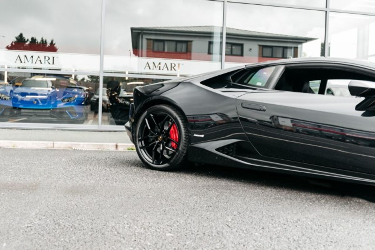 LAMBORGHINI HURACAN COUPE 5.2 LP 610-4 2DR SEMI AUTOMATIC