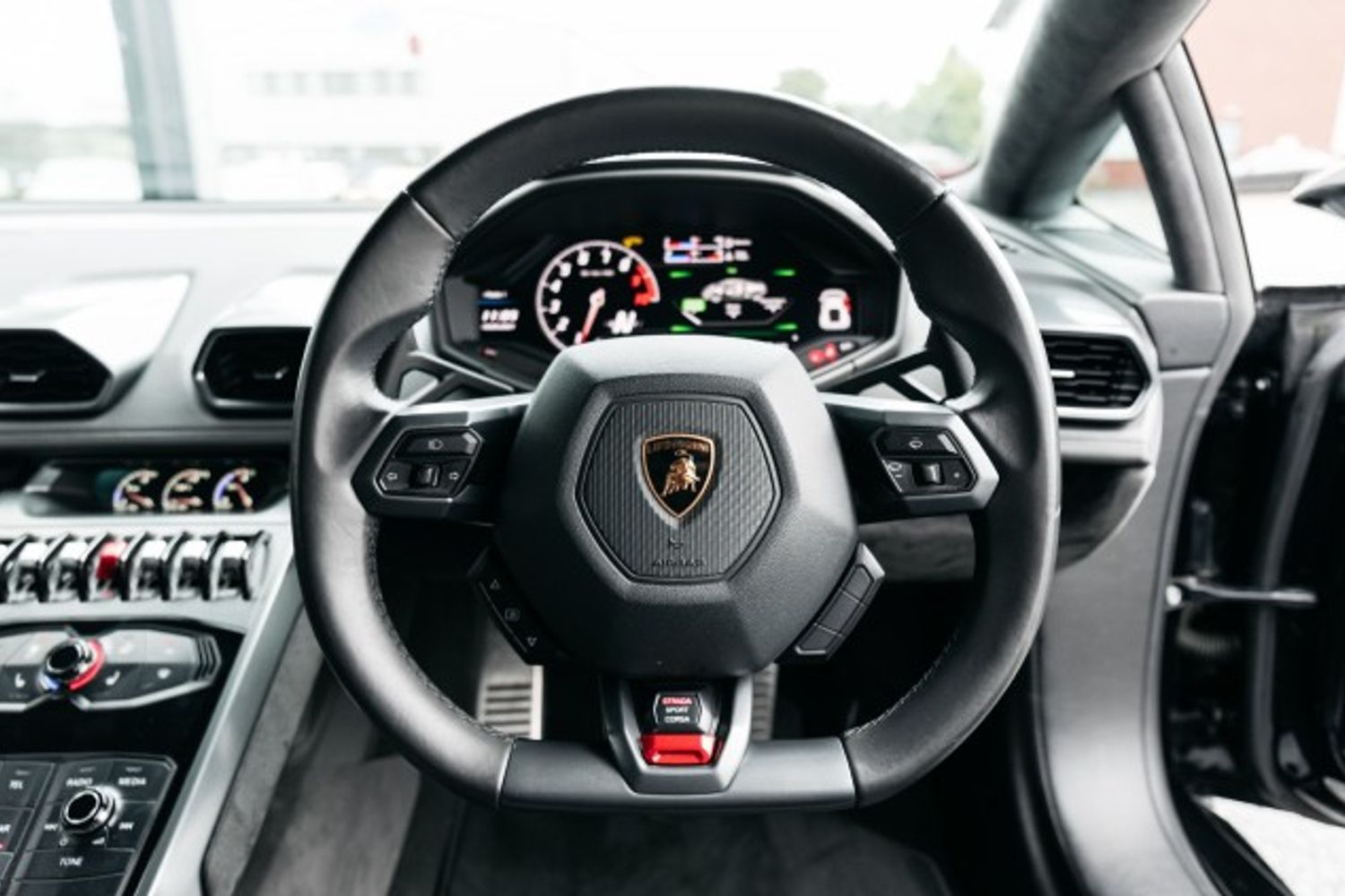 LAMBORGHINI HURACAN COUPE 5.2 LP 610-4 2DR SEMI AUTOMATIC