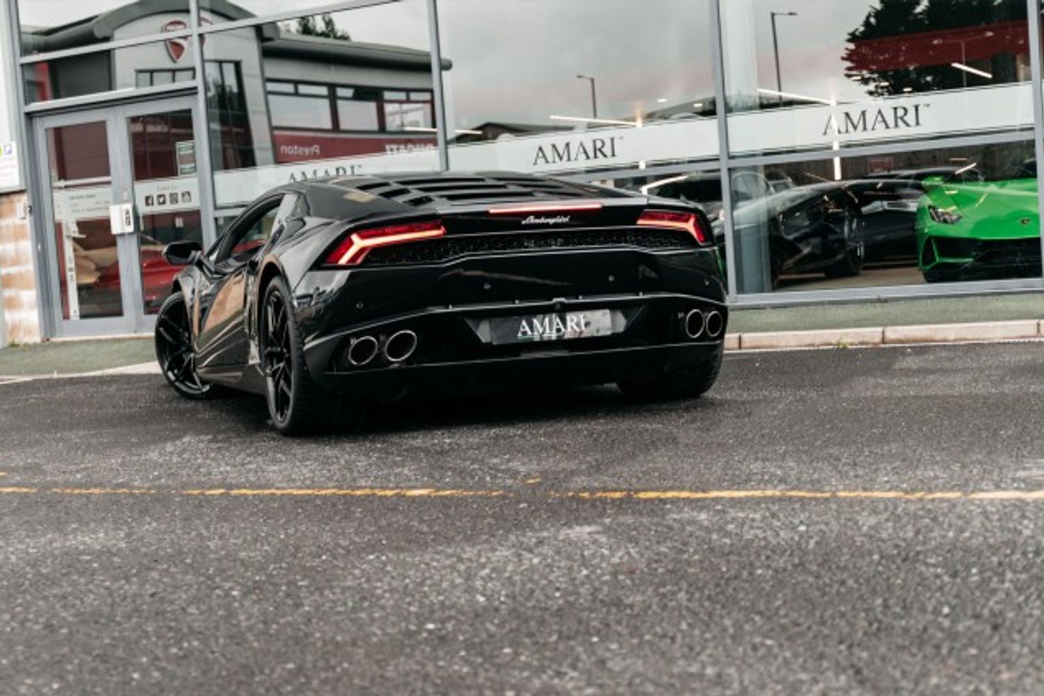 LAMBORGHINI HURACAN COUPE 5.2 LP 610-4 2DR SEMI AUTOMATIC