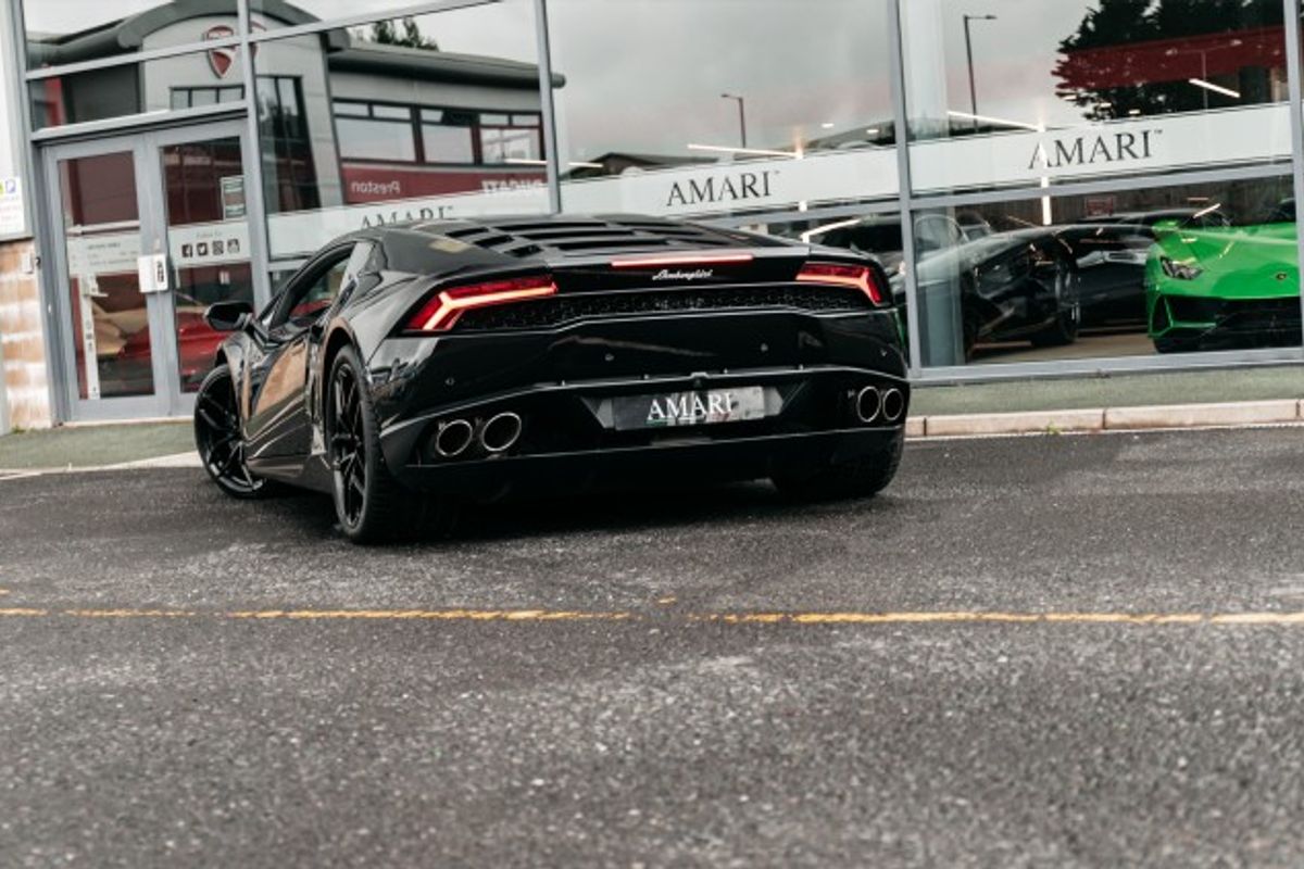 LAMBORGHINI HURACAN COUPE 5.2 LP 610-4 2DR SEMI AUTOMATIC