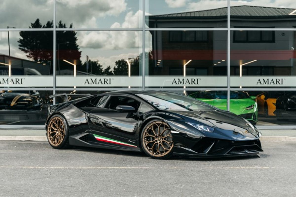LAMBORGHINI HURACAN COUPE 5.2 LP 640-4 PERFORMANTE 2DR SEMI AUTOMATIC