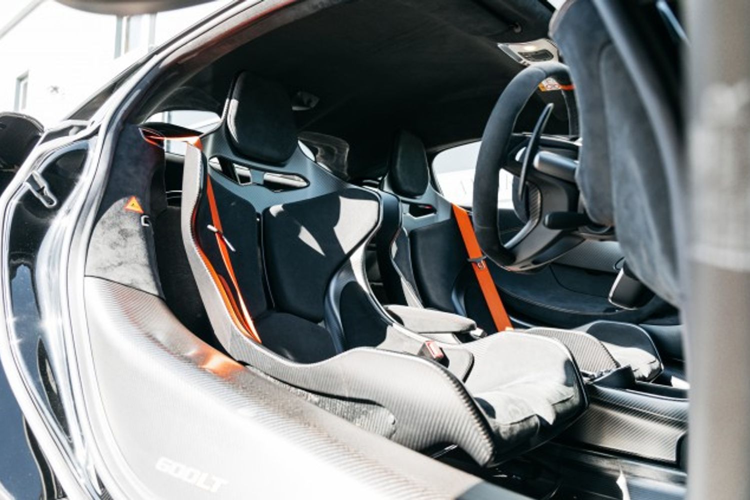 MCLAREN 600LT COUPE 3.8 V8 SSG 2DR SEMI AUTOMATIC