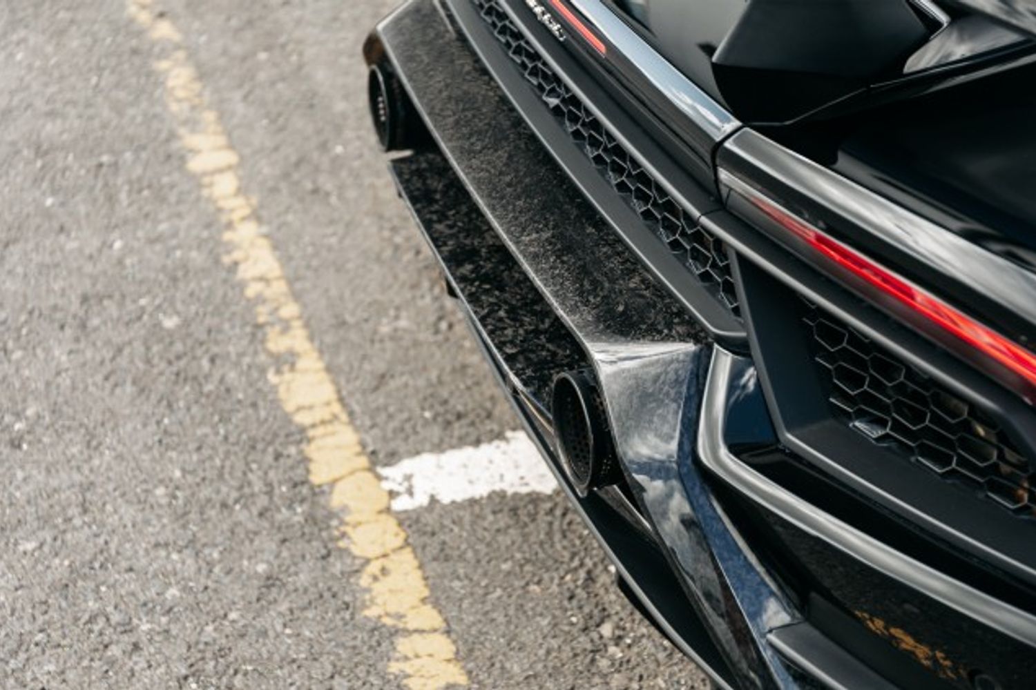 LAMBORGHINI HURACAN COUPE 5.2 LP 640-4 PERFORMANTE 2DR SEMI AUTOMATIC