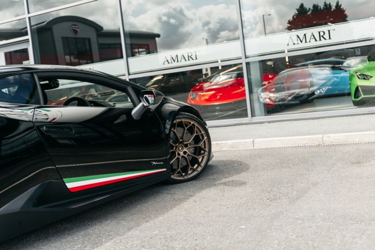 LAMBORGHINI HURACAN COUPE 5.2 LP 640-4 PERFORMANTE 2DR SEMI AUTOMATIC