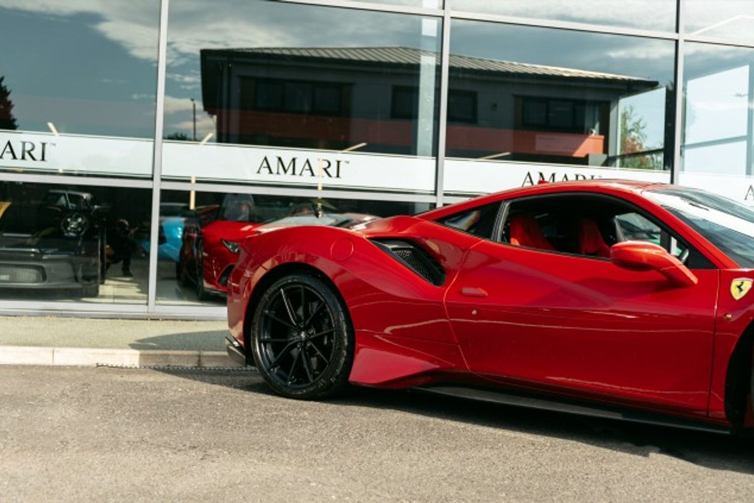 FERRARI 488 PISTA VS COUPE 3.9 VS 2DR SEMI AUTOMATIC