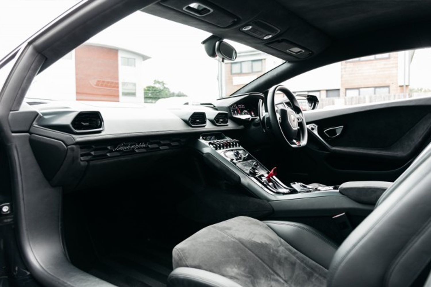 LAMBORGHINI HURACAN COUPE 5.2 LP 610-4 2DR SEMI AUTOMATIC